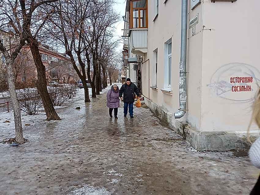 Снова резкий всплеск: в Камышине за минувшие сутки заболели коронавирусом сразу 38 человек!