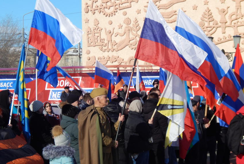 Единый фонд пожертвований на СВО создадут в Волгоградской области, добровольцами на Донбасс записались 1300 человек