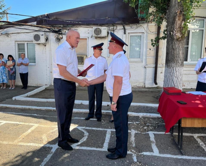 По какому случаю спикер Камышинской городской думы Владимир Пономарев прибыл в СИЗО