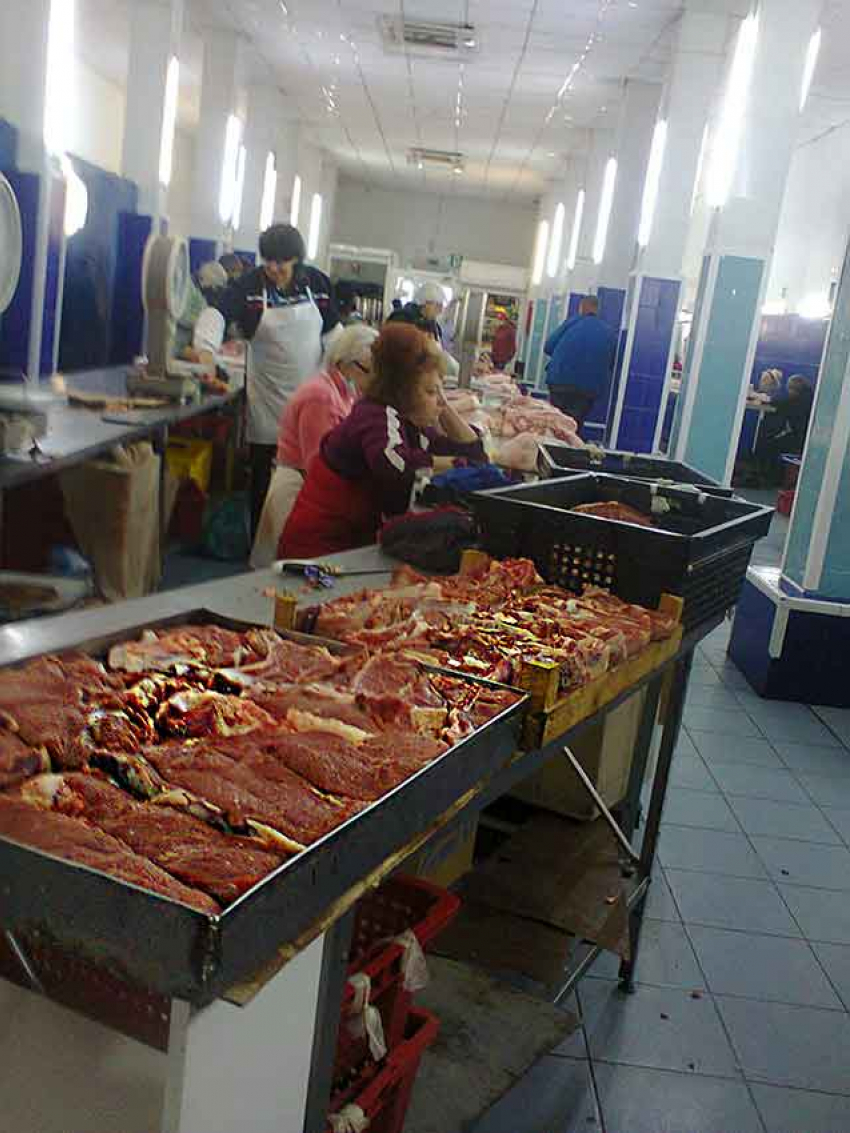 Огурцы, мясо и конфеты подорожали за неделю в Волгоградской области