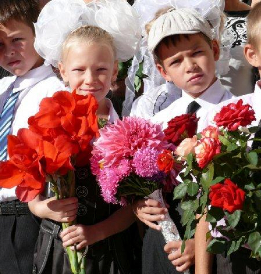 В Волгоградской области учителей зовут работать в села и лучшим обещают «подъемные» по миллиону