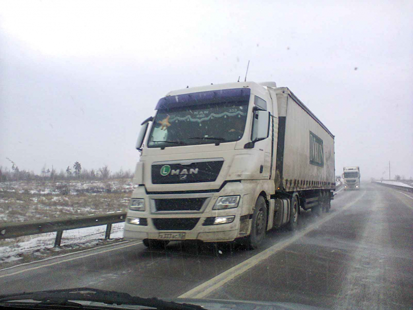 В Волгоградской области в апреле дороги «очистят» от фур