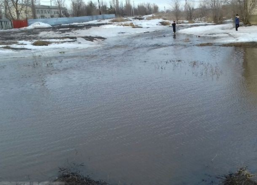 ГУ МЧС по Волгоградской области разослало смс-сообщения на мобильники жителей в связи с тревожным паводком