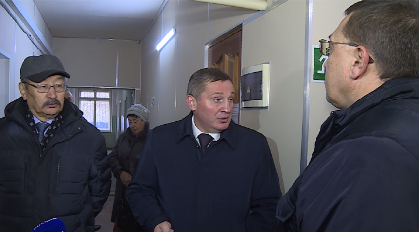 Андрей Бочаров устроил расспрос с пристрастием муниципальным чиновникам за неразворотливость 
