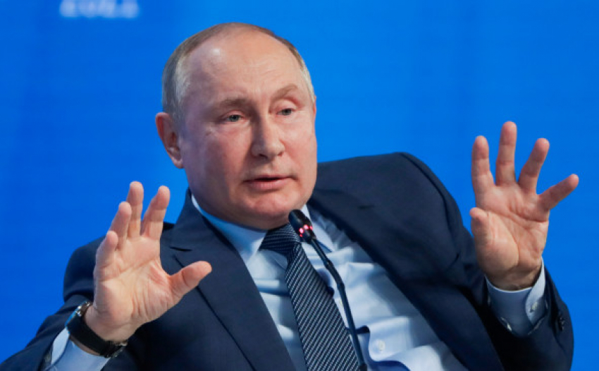 Путин сказал, что пока не решил, будет ли баллотироваться на пост президента в 2024 году