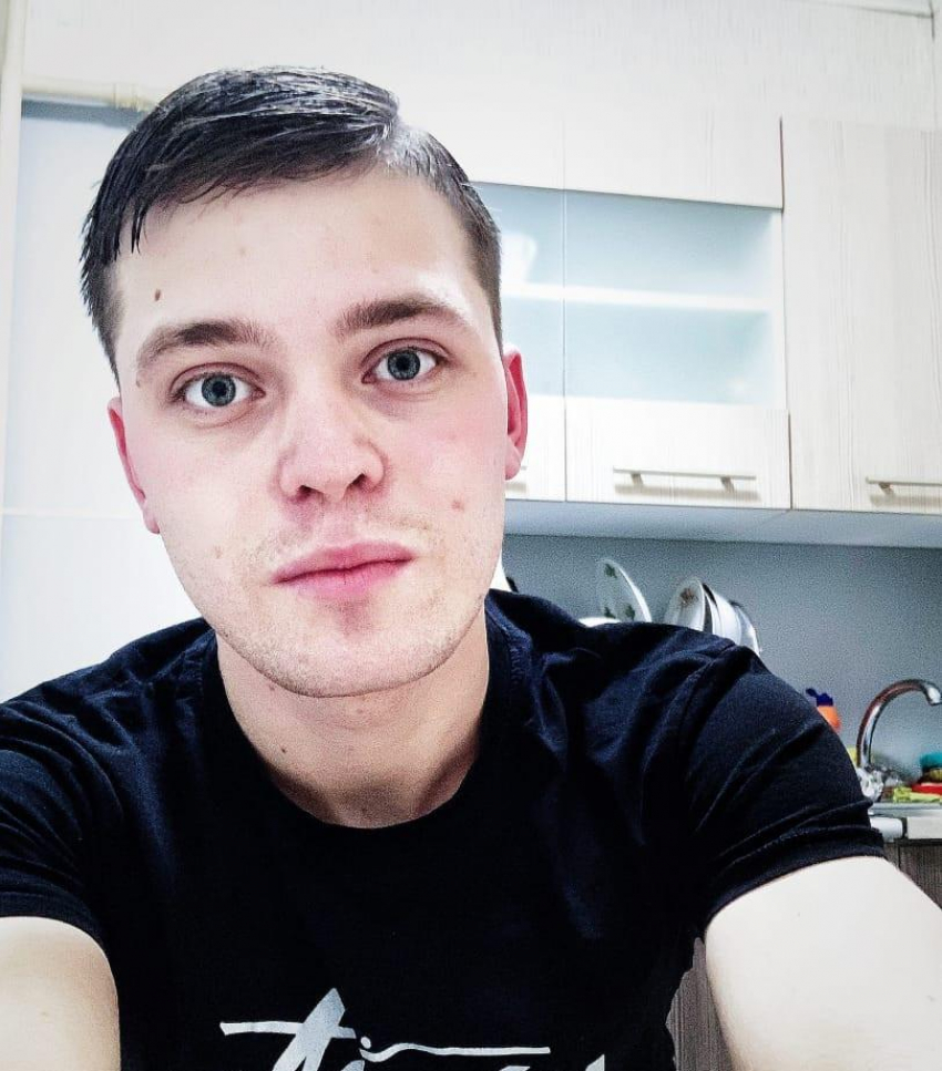 В Москве и Волгоградской области третью неделю разыскивают исчезнувшего парня