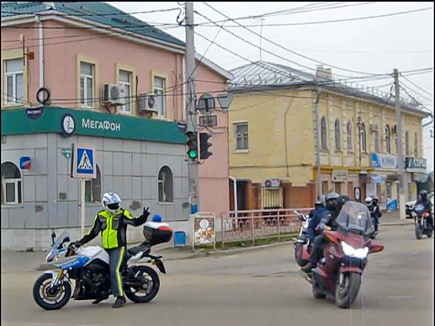 В Камышине полиция анонсировала открытие мотосезона и традиционный «рекламный» проезд по городу