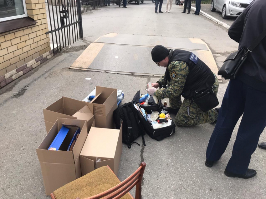 СК: у здания УБЭП в Волгограде, где  убили полицейского, работает следственная группа