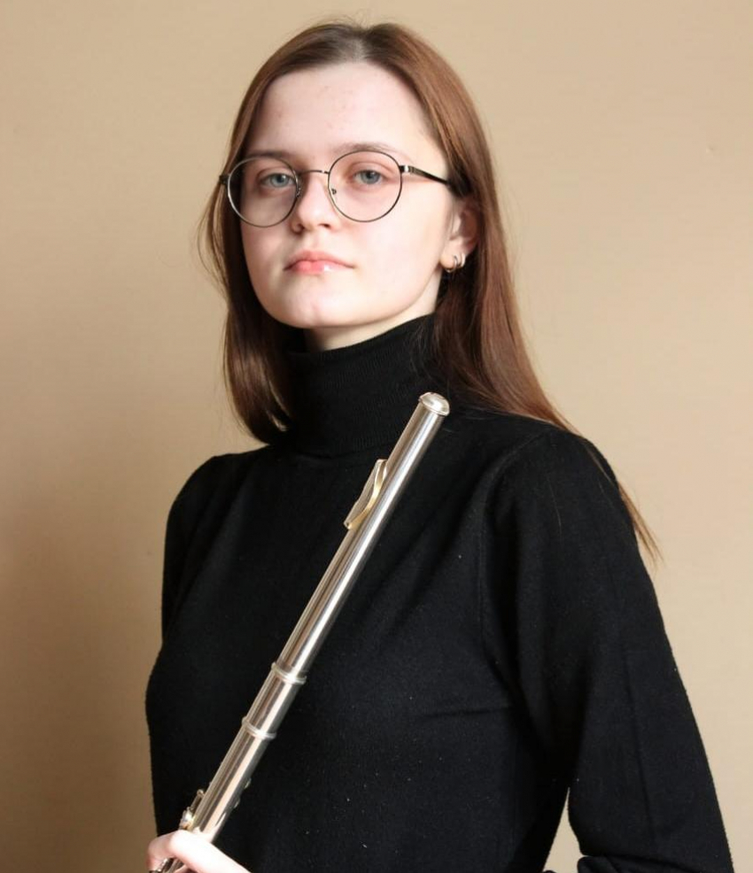 Третьекурсница из Камышина Дарья Исаева стала лауреатом столичного конкурса в редкой номинации «Музыкальная журналистика»"