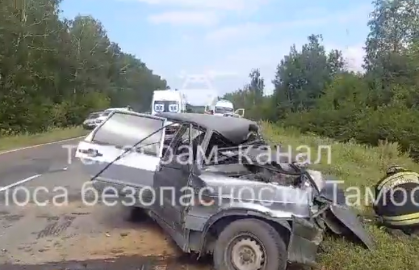 Муж с женой из Волгоградской области погибли в ДТП с масловозом, сын остался сиротой 