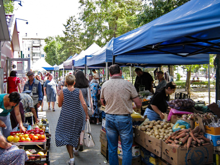 Администрация Камышина напомнила, на сколько могут быть оштрафованы торговцы на несанкционированных рынках
