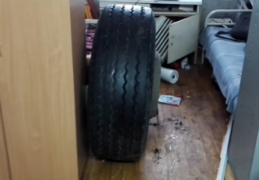 Камышане стали очевидцами опасного «трюка» с отлетевшим колесом грузовика на московской трассе