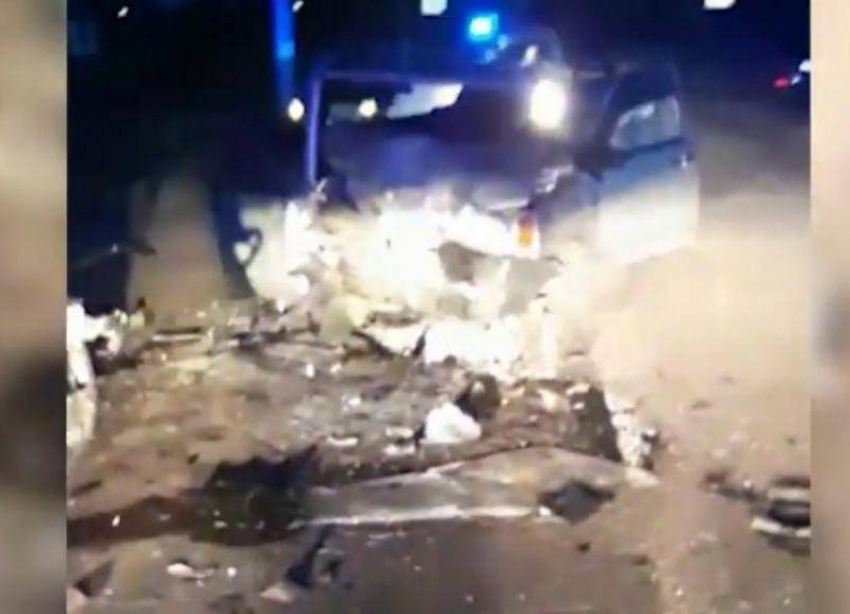 Страшное ДТП в Волгоградской области, где 15-летняя девушка умерла в больнице, еще трое пострадали, попало на видео, - «Блокнот Волгограда» (ВИДЕО)