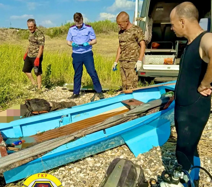 Тело мужчины с восьмиметровой глубины подняли водолазы на левом берегу Волги напротив Камышина