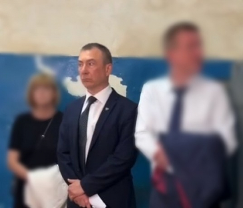 Главу комитета ЖКХ Волгоградской области уволили после взбучки от губернатора, - «Блокнот Волгограда"