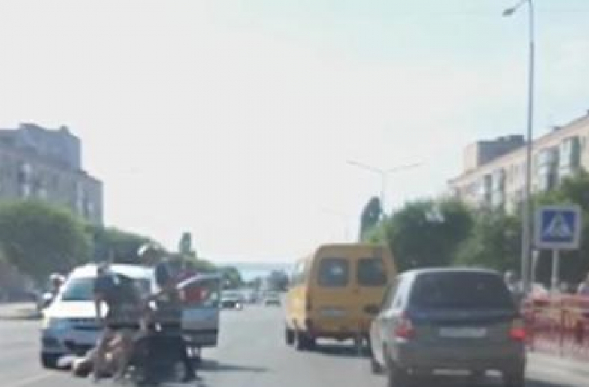 Стало известно, по чьей вине пешеход оказалась под колесами автомобиля на улице Ленина в Камышине 