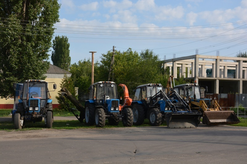 В Камышине неизвестный случайно спалил автомобиль