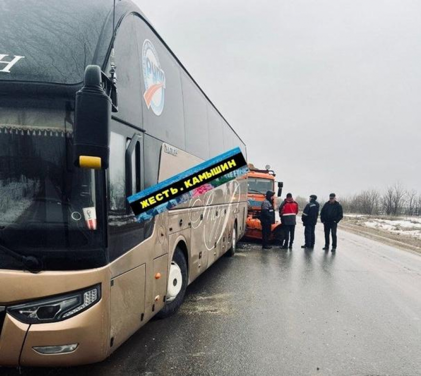 Что известно о попавшем в ДТП в Даниловском районе автобусе «Москва - Камышин"?