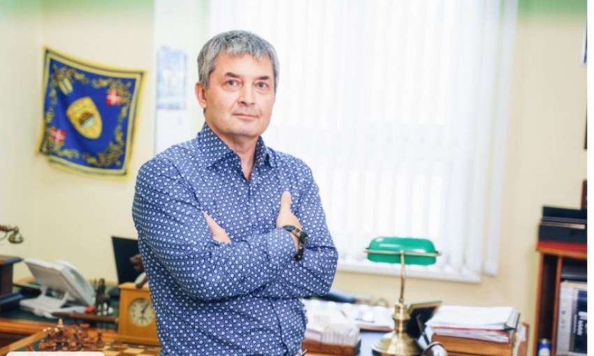 День рождения празднует глава Волгоградского отделения Союза журналистов России Вячеслав Черепахин 