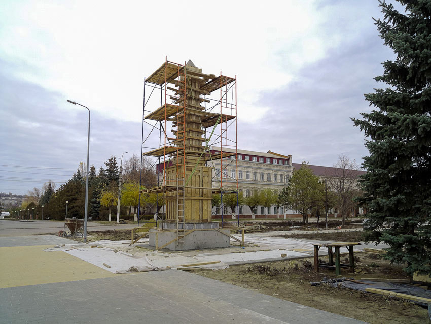 В Камышине уже просматривается новая  стела «Рубеж Сталинградской доблести» на площади Павших борцов