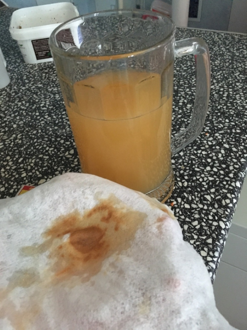 Жители Петрова Вала в Камышинском районе считают, что власти их поят технической водой «вдобавок к коронавирусу"