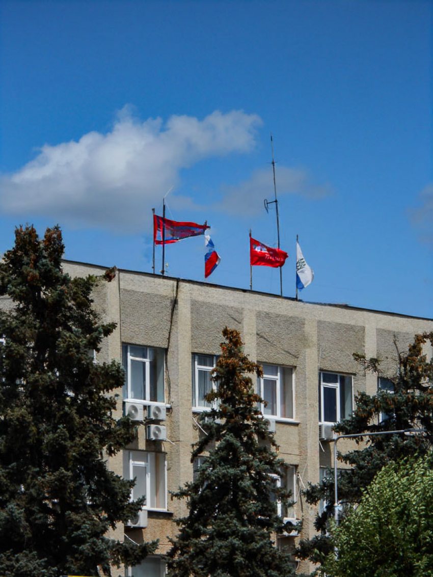 Станислав Зинченко издал постановление, показывающее, насколько муниципальному медиахолдингу выгодно бороться с коррупцией в Камышине