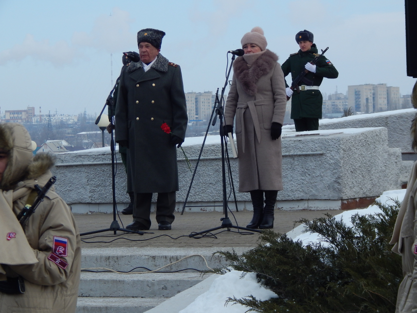 Глава Камышина Станислав Зинченко не стал выступать на митингах у мемориалов 23 февраля