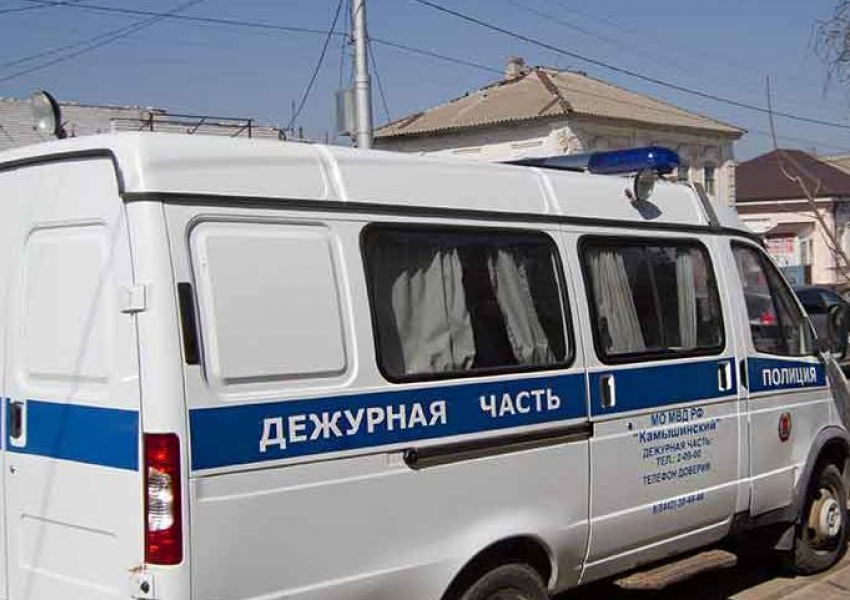 Полиция задержала «ходока» за коноплей на улицу Гороховскую в Камышине