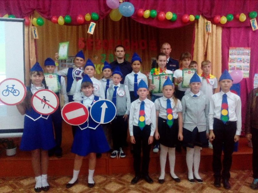 Ученики 22 школ Камышина приняли участие в конкурсе «Безопасное колесо 2017"