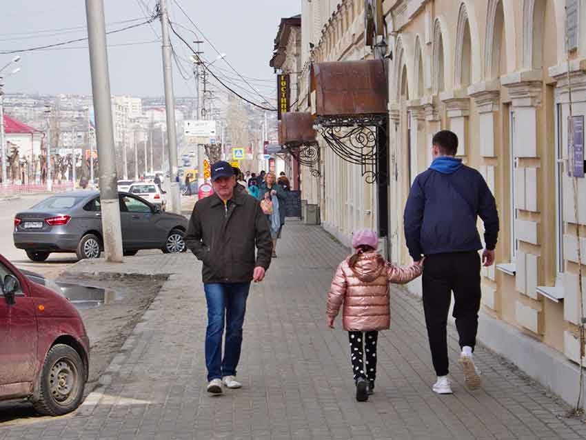 Правильно ли я понимаю, что моя очередь на прививку от коронавируса дойдет через 5 лет? - камышанин