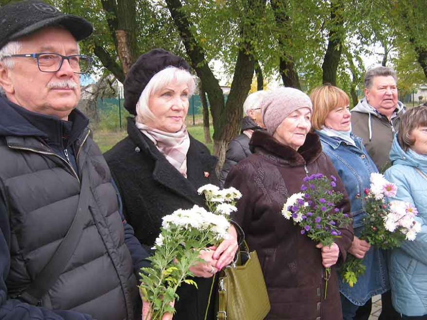 Комсомольцы прошлых лет сегодня, 29 октября, собираются на Братских захоронениях на импровизированный митинг