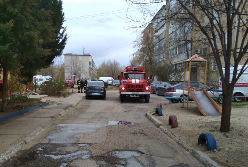 Камышан перепугали несущиеся на Пасху в пятом микрорайоне Камышина пожарные и «скорые"