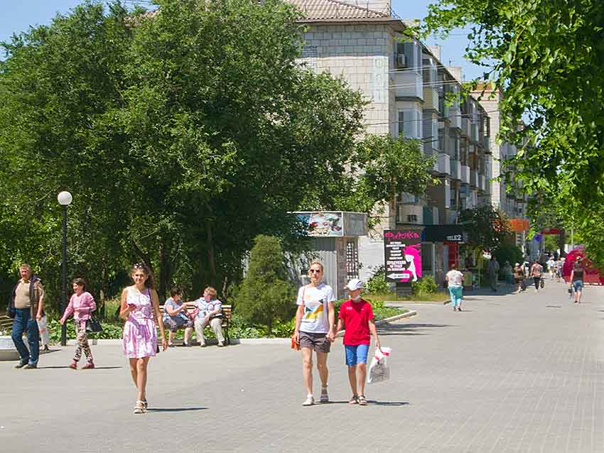 Не верится, что в солнечном Камышине кто-то ложится в больницы с коронавирусом, а новых пациентов, страшно сказать, -  24 за минувшие сутки