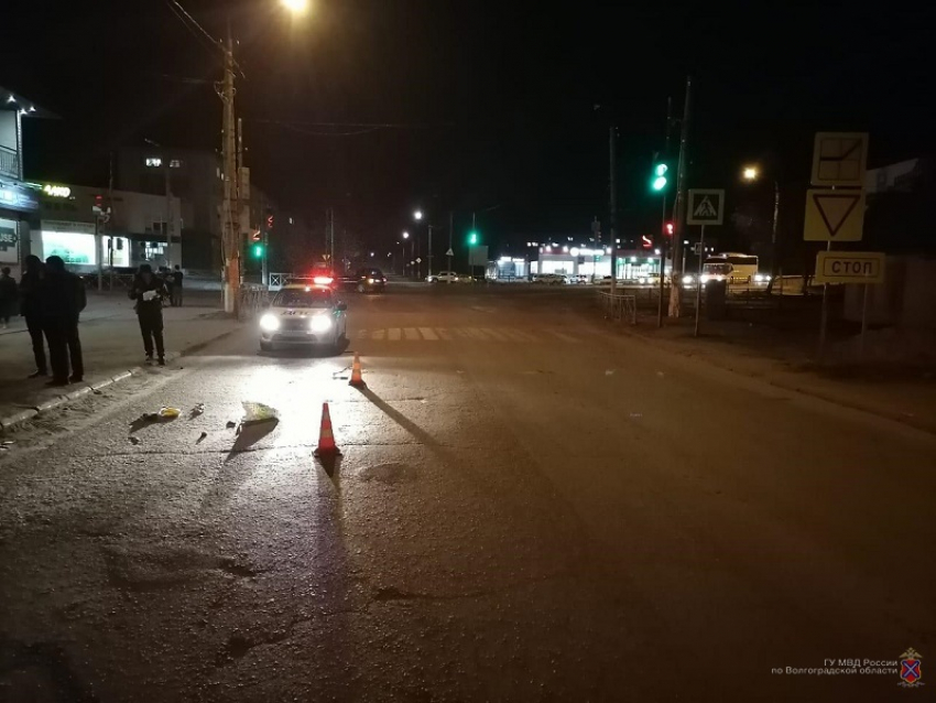 Рядом с трассой между Камышином и Волгоградом пьяный водитель без прав сбил женщину