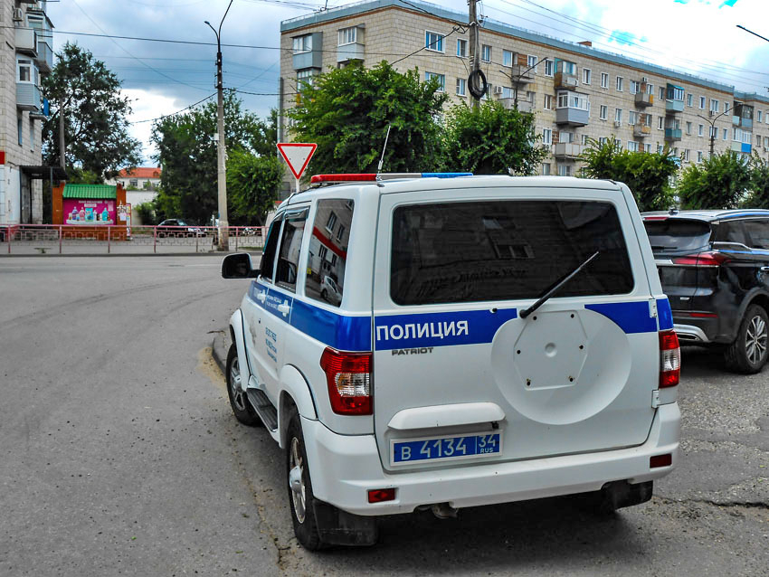 В Камышине под стражу заключены подозреваемые в хранении наркотиков 