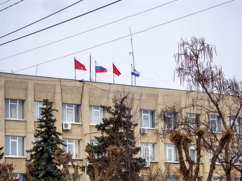 В Камышине администрацию Станислава Зинченко не смущает, что всего месяц назад она взяла кредит в 70 миллионов - ей нужно в долг еще 80!