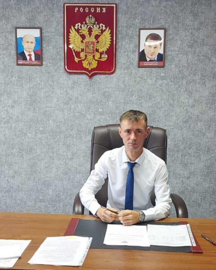 По какому случаю глава поселения сел за руль трактора в Камышинском районе