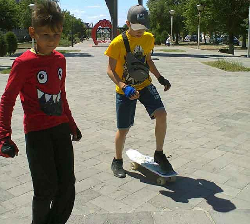 "Путинские» 10 тысяч на камышинских школьников начнут зачислять на карты родителей с 1 августа