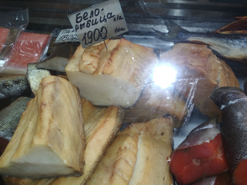 В Камышине в торговой точке дальневосточных деликатесов самой большой покупкой стала красная рыба на 6 килограммов