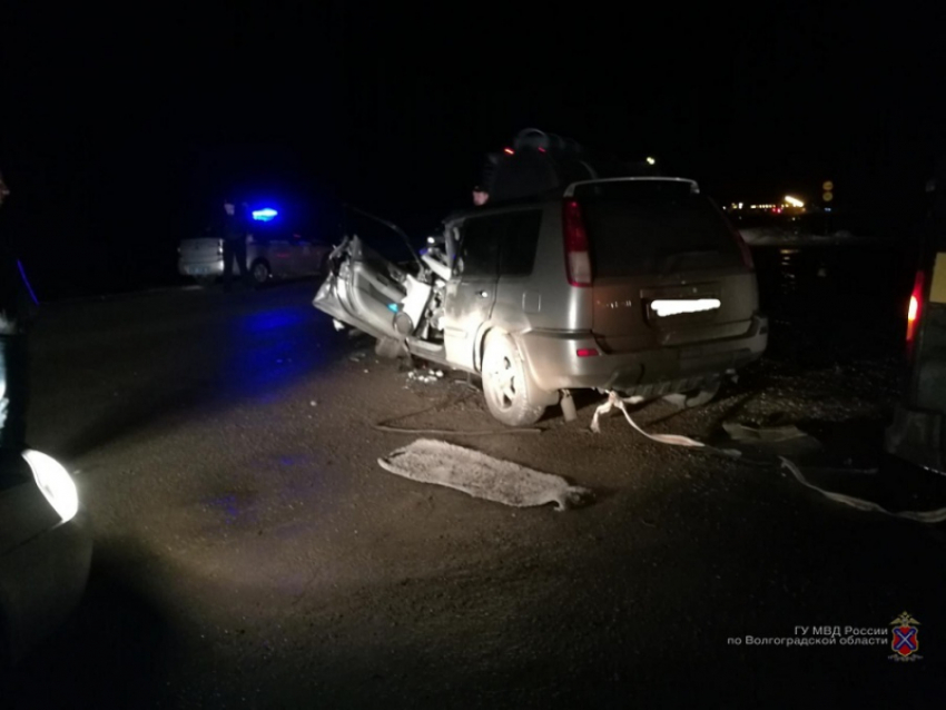 Водитель из Калмыкии въехал в прицеп дагестанца и погиб до приезда «скорой"