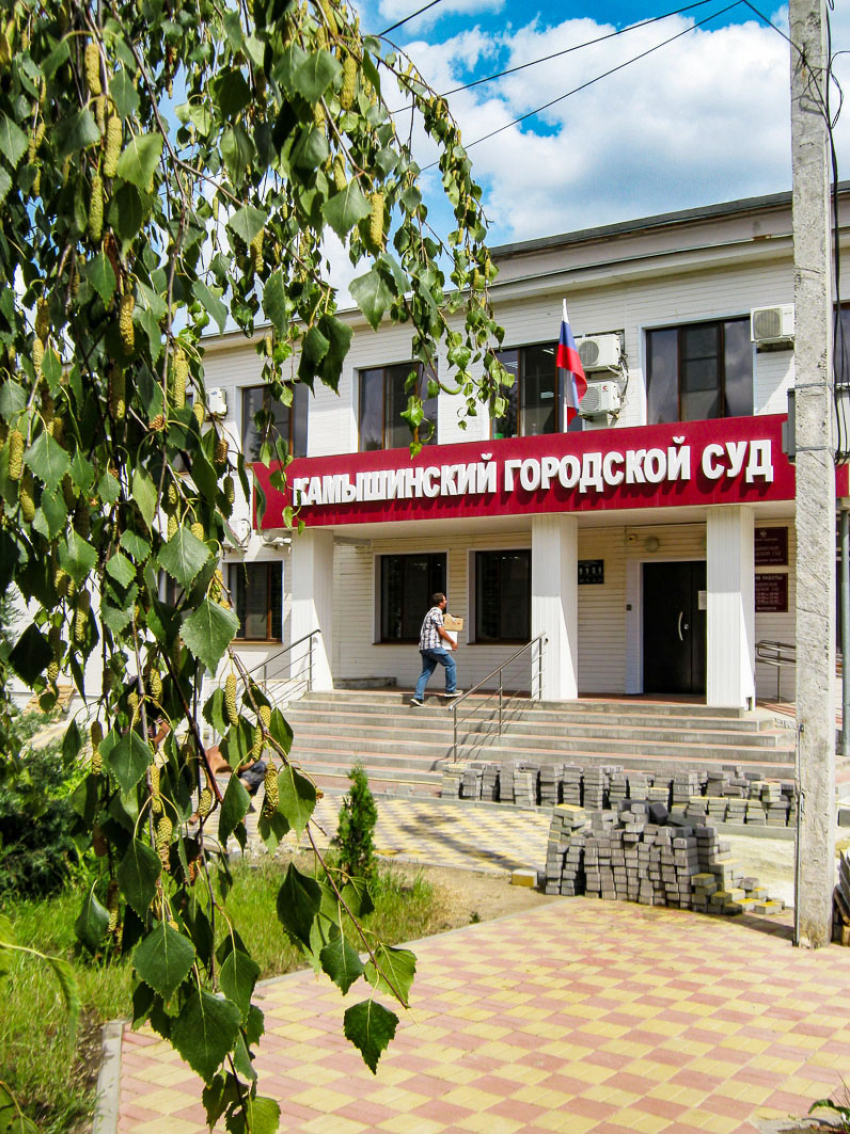 Федерального судью Василия Ветлугина расстреляли из «Сайги» 14 августа на улице Советской в Камышине и воткнули ему в глаз нож, - «Блокнот Волгограда"