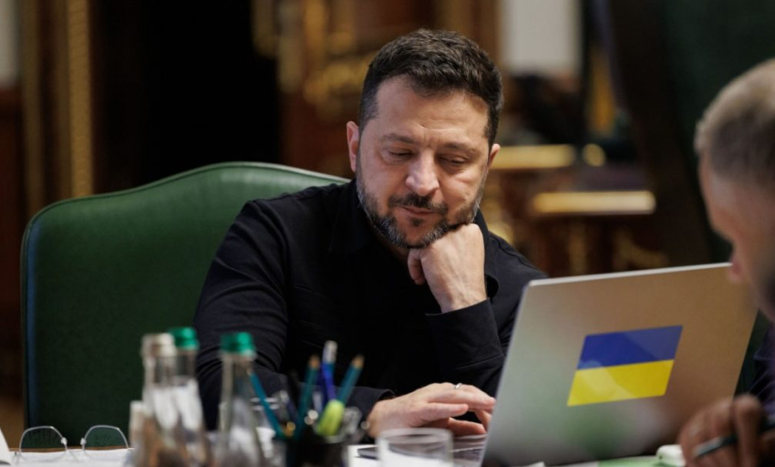 Новости СВО: Зеленского хотят свергнуть свои же, украинцам могут обрубить разведданные США