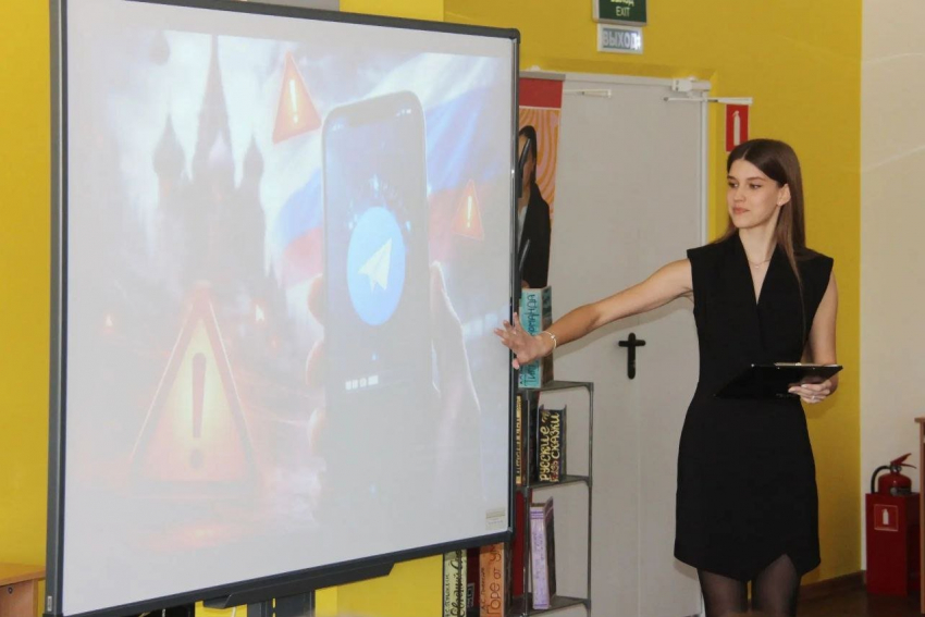 В Камышине до финала конкурса «Ученик года» дошли трое парней и трое девчат