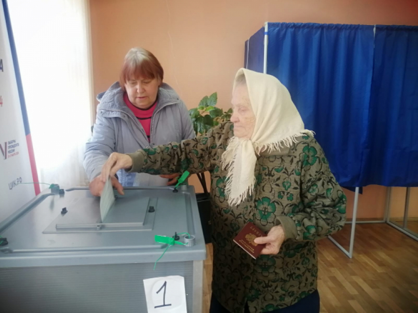 Председатель Избирательной комиссии Волгоградской области Виктор Черячукин прокомментировал итоги первого дня голосования на выборах