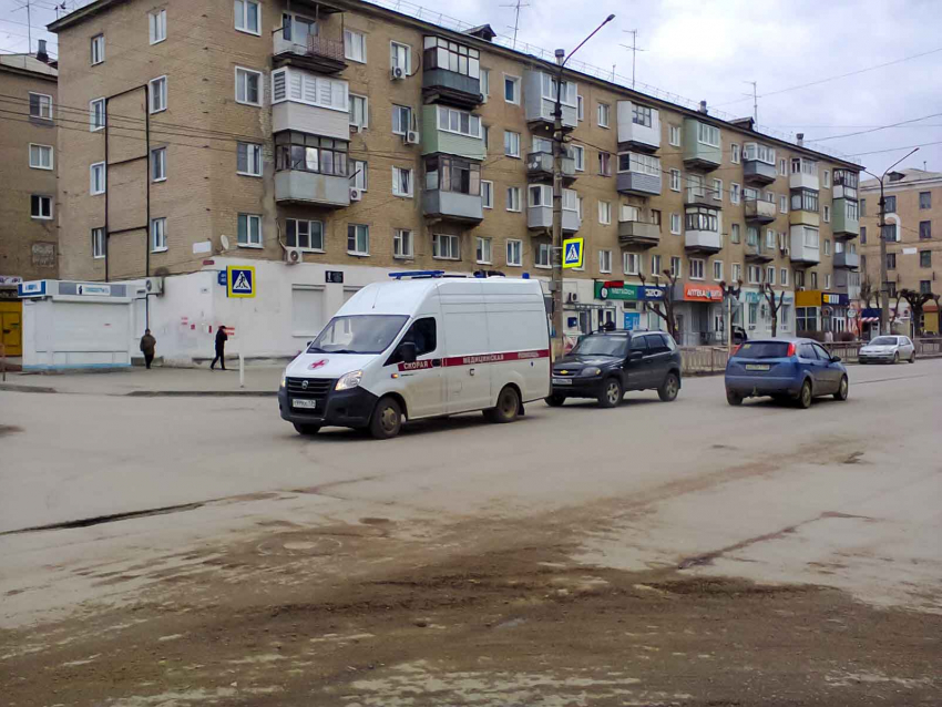 В Центральной городской больнице Камышина врачи не смогли спасти обгоревшего во время пожара 27-летнего парня