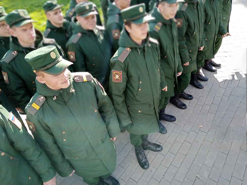 В Совете Федерации предложили вернуться к двухгодичной службе в армии в России