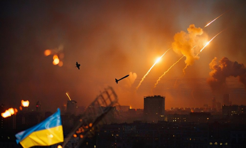 Ночной кошмар на Украине: сильнейшая атака по Днепропетровску — «Герани» разорвали сердце украинской «военки"