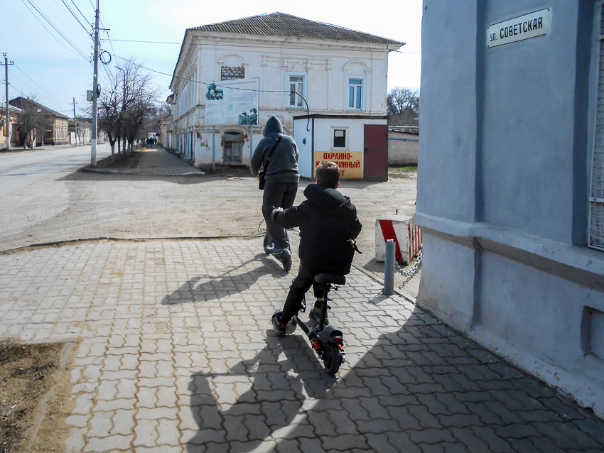 В Волгоградской области введут штрафы до 100 тыс. рублей для «самокатчиков"