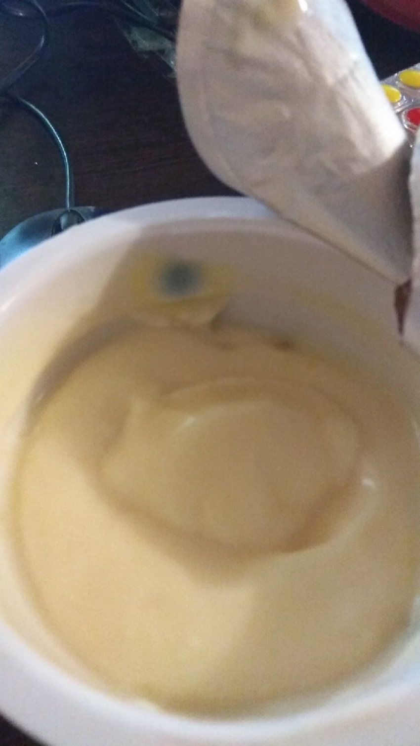 Камышанин выложил в соцсетях йогурт с «сюрпризом"