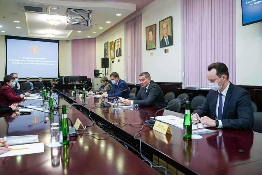 В Волгограде экстренно собирают клинический совет из-за взрывного распространения COVID-19
